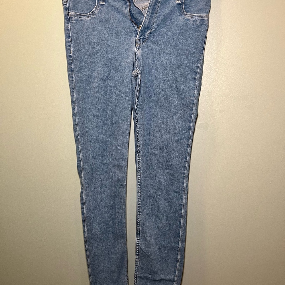 women's light blue jeans